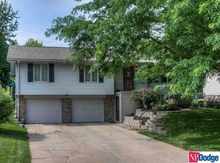 9417 Ames Ave, Omaha, NE 68134