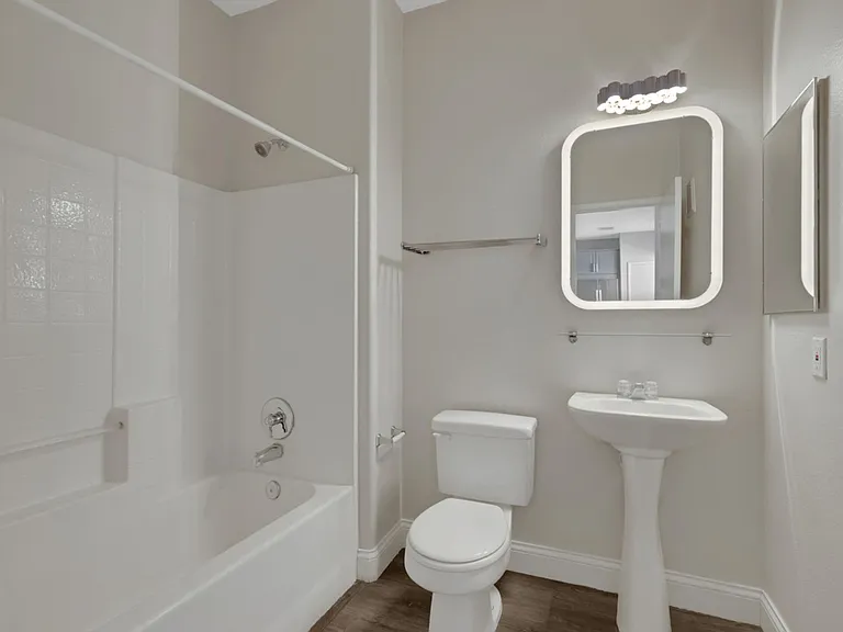 721 Peachy Canyon Cir #203 — Photo 15