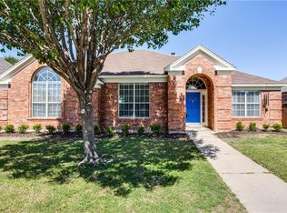 2113 Hampton Ct, Carrollton, TX 75006