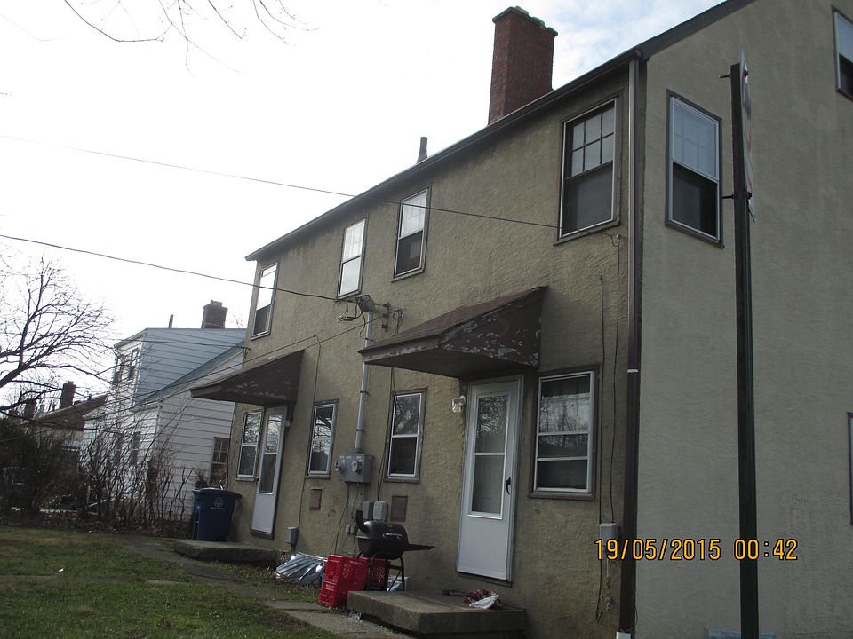 2nd image of 136-138 N Everett Ave