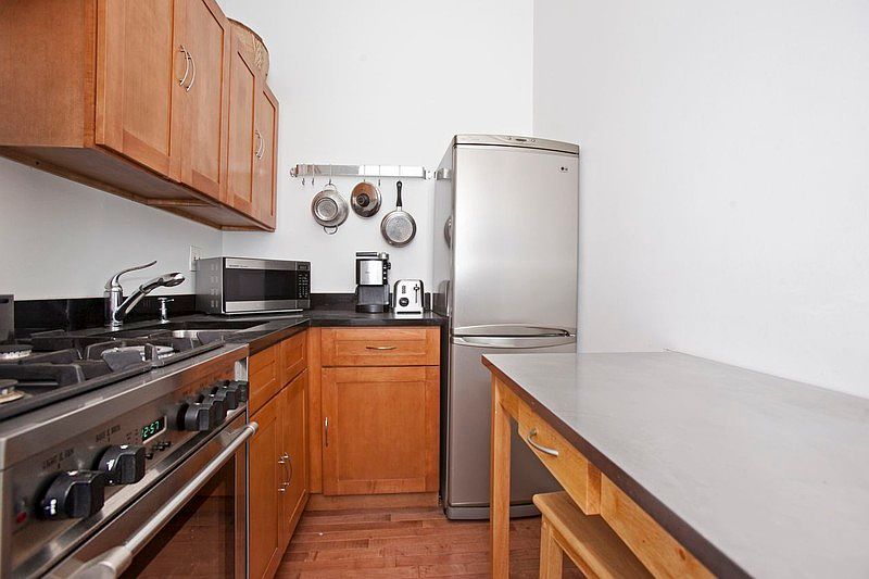 1st image of 19-37 W 105th St