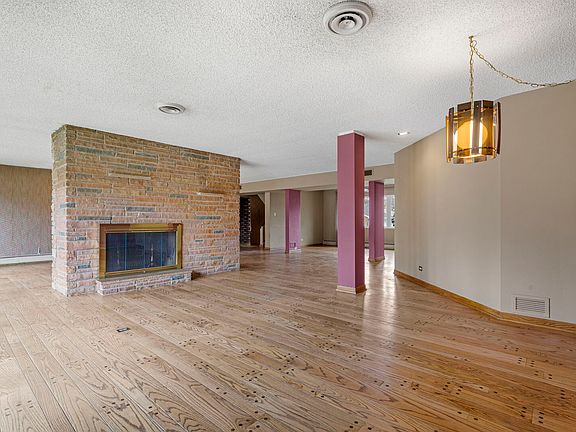 3rd image of 231 Bartram Rd