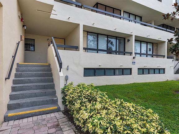 3rd image of 1401 S Federal Highway #122