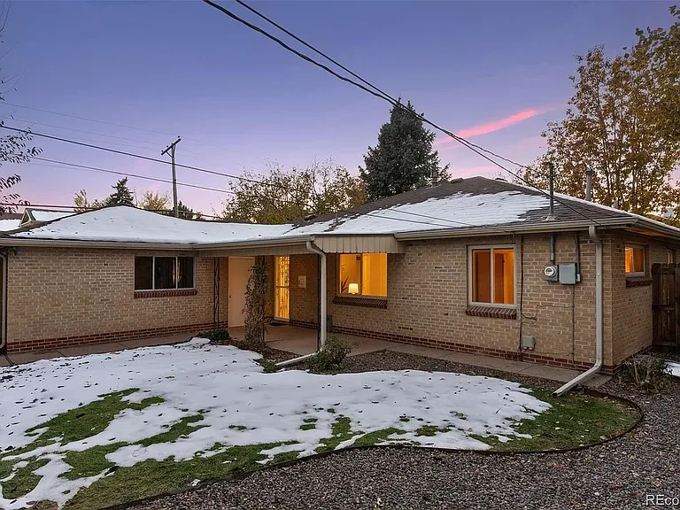 2390 S Clayton St — Photo 34
