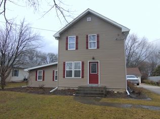 31 W Arnold St, Sandwich, IL 60548