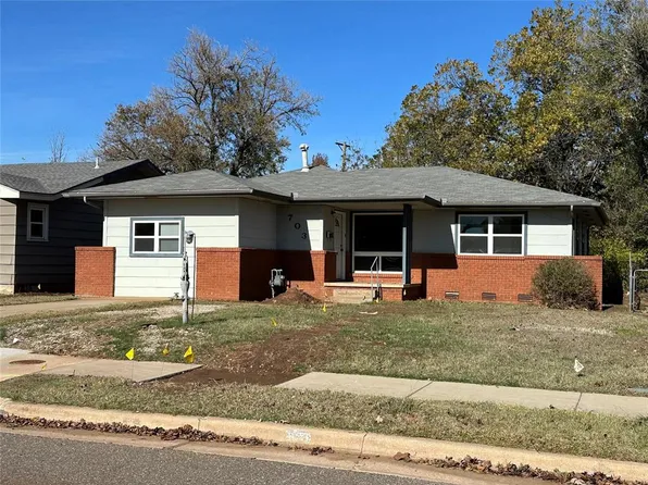 703 W Main St, Edmond, OK 73003