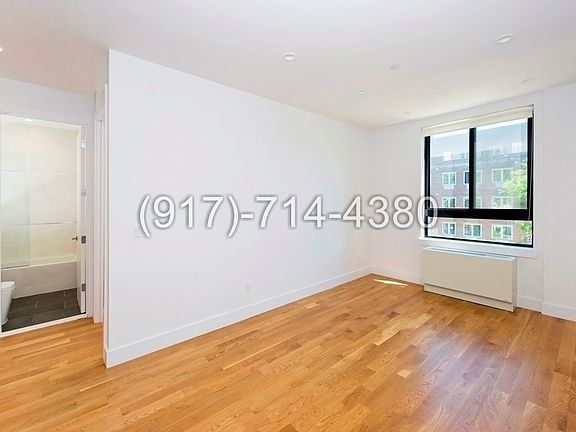 4th image of 827 Jefferson Ave #2L