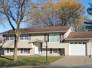 4725 Ripley St, Davenport, IA