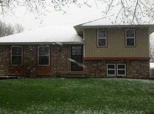 107 13th Ave, Altoona, IA 50009