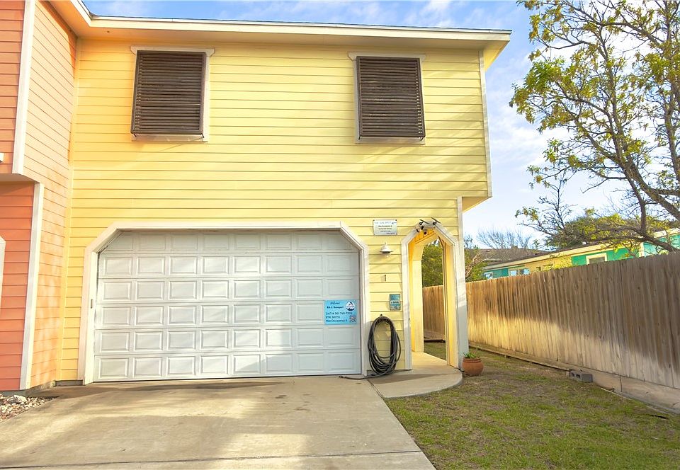 1st image of 247 Roberts Ave #1