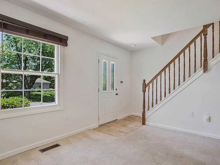 2912 Barrister Ln — Photo 8