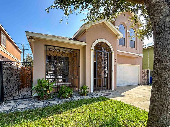 2nd image of 523 Campanario Ln