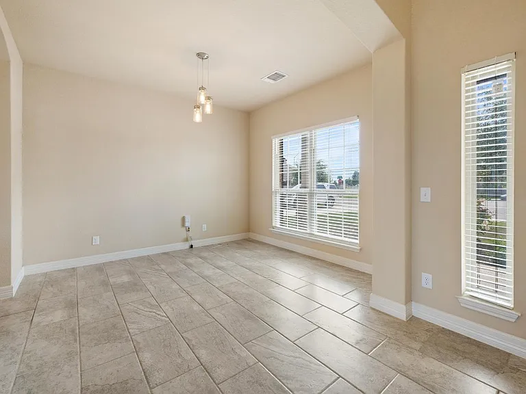 810 Low Cloud Dr — Photo 11
