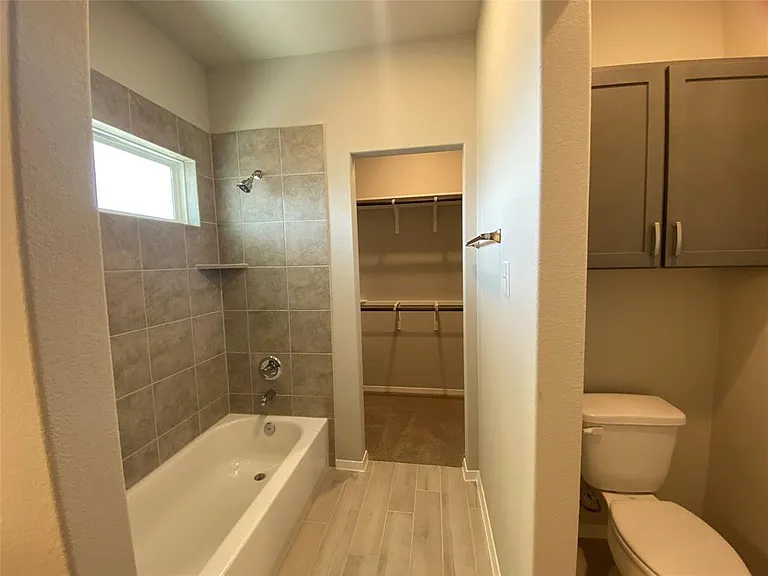 11704 Murano Dr — Photo 12