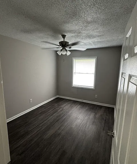 1524 Mazor Dr — Photo 8