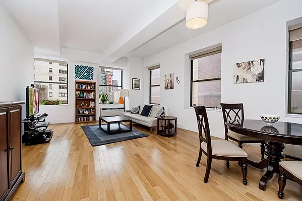 Rented by Keller Williams NYC | media 25