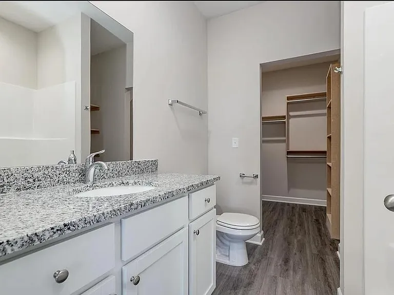 2346 E Cheyenne Ct — Photo 23