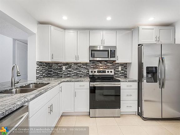 3rd image of 4133 Carambola Cir S #G105