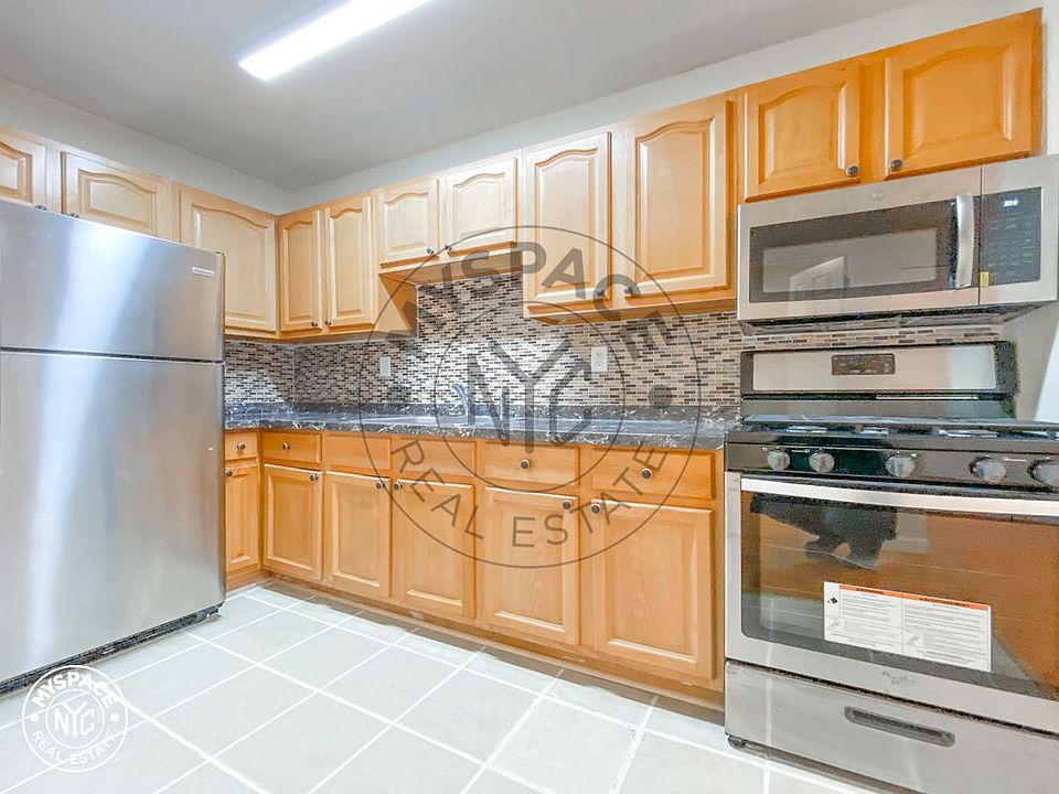 1st image of 238 Macdougal St #1