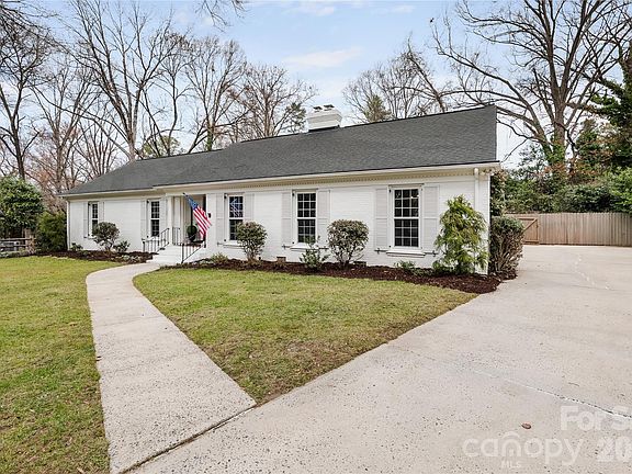 5th image of 4901 Charmapeg Ave