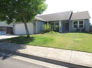 1844 S 61st St, Springfield, OR 97478