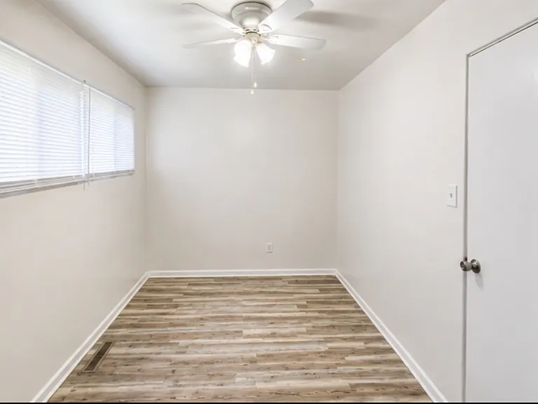 2818 Marshalltown Dr — Photo 5