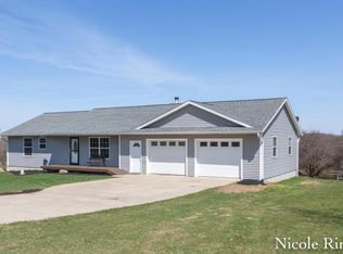 9094 Apple Ridge Dr, Clarksville, MI 48815