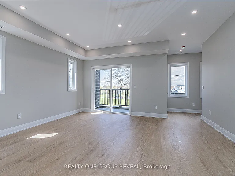 223 Grenfell St #3 — Photo 5
