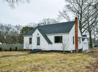 215 N 6th Ave, Fruitport, MI 49415
