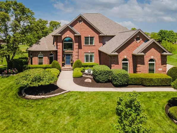 Waters Edge Drive, Centerville, OH 45458