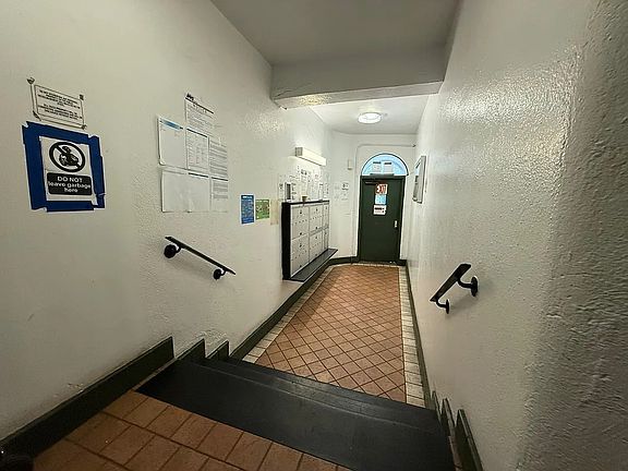 5th image of 32 Joralemon St #126