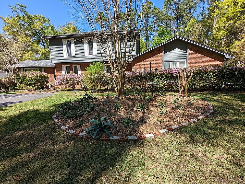 1st image of 2440 Monaco Dr