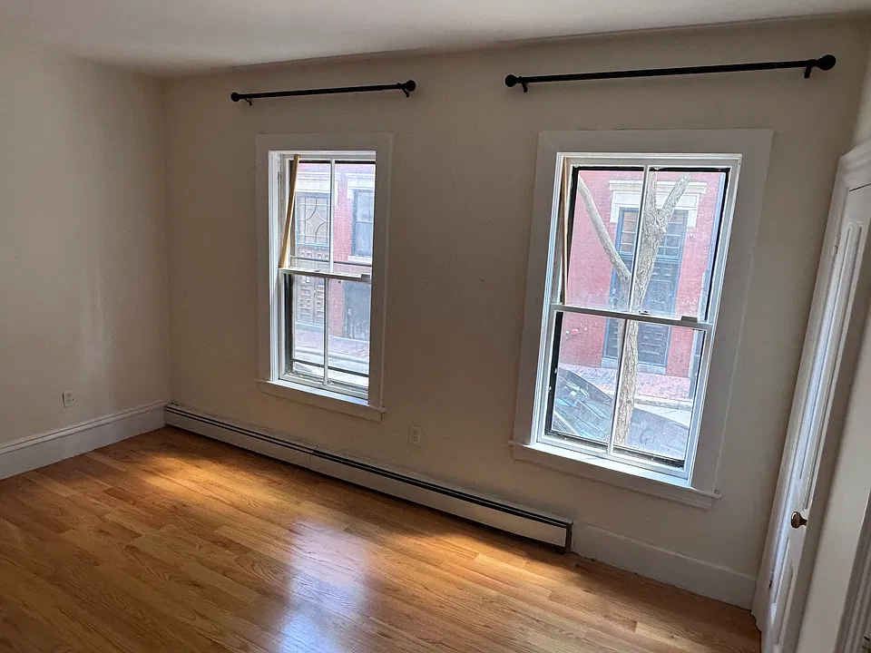 13 S Russell St #1