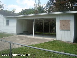 3rd image of 1305 Dena St