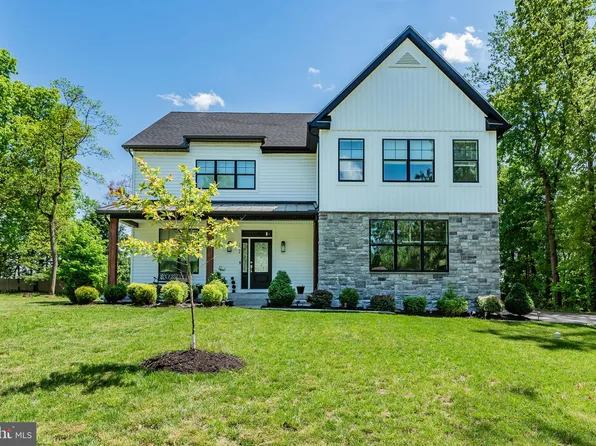 3688 Crossfield Ln, York, PA 17406