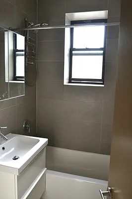 Rented by Bohemia Realty Group | media 18