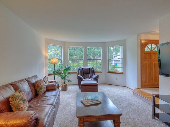 3rd image of 21413 SE 292nd Pl