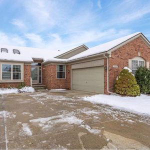 3670 Warwick Dr, Sterling Heights, MI, 48314