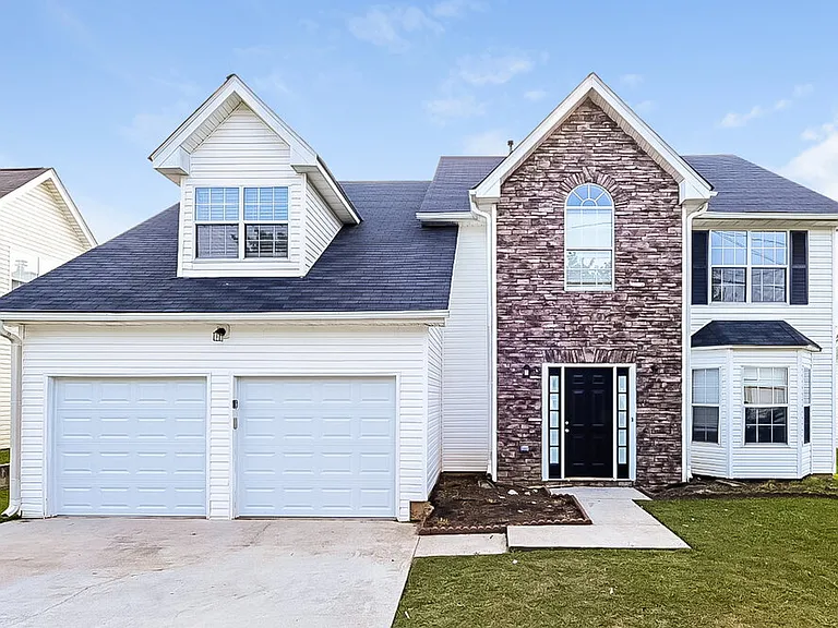 4305 Ward Bluff Dr — Photo 1