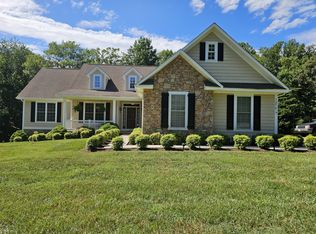 1217 Walnut Run Dr, Hardy, VA 24101