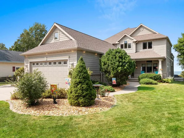 6415 Sturgeon Bay Rd, Luxemburg, WI 54217