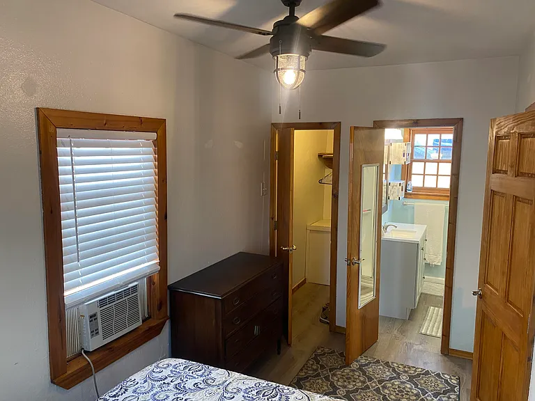 1120 Elgin Ln #B — Photo 11