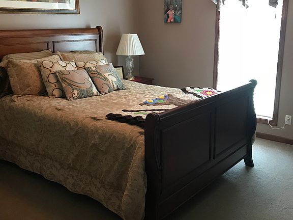 5th image of 60 Juniper Cir
