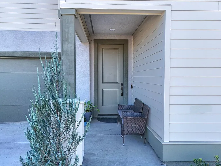 2132 Emerald Ranch Rd — Photo 3