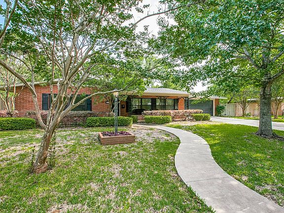 2nd image of 614 Cave Ln