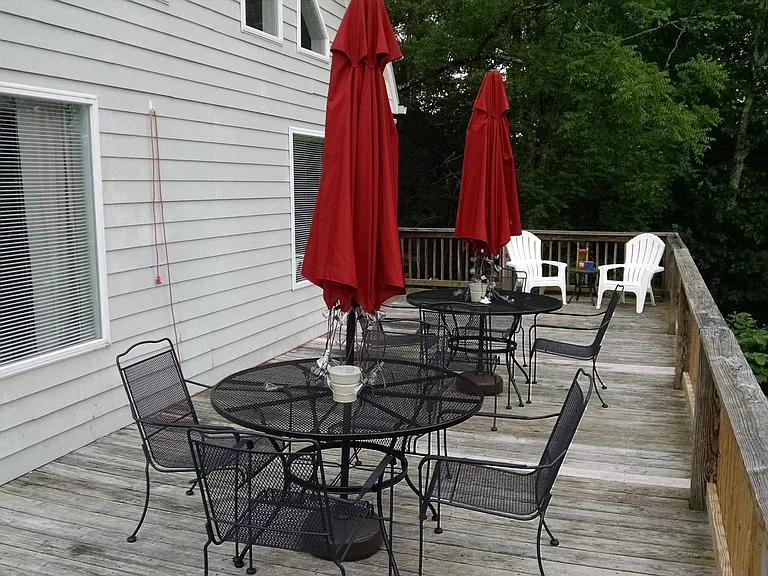 Enjoy relaxing on the large deck with the magnificent views of the mountains