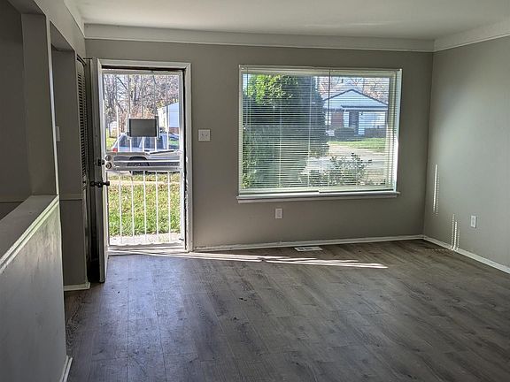 4th image of 4344 Springle St