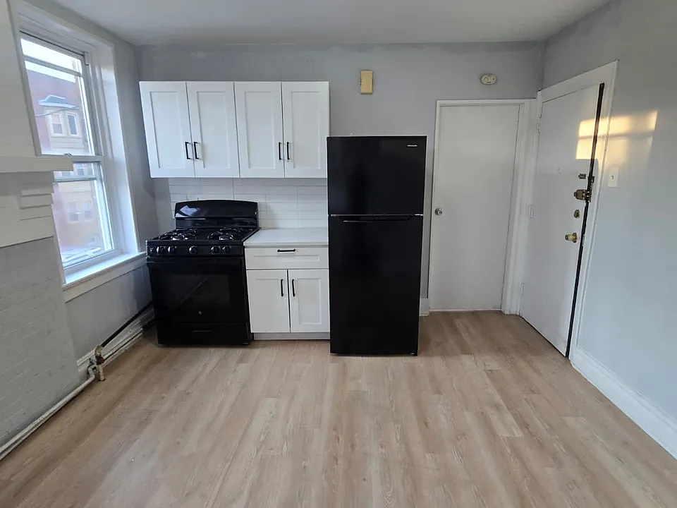 12 Grant Ave #6B