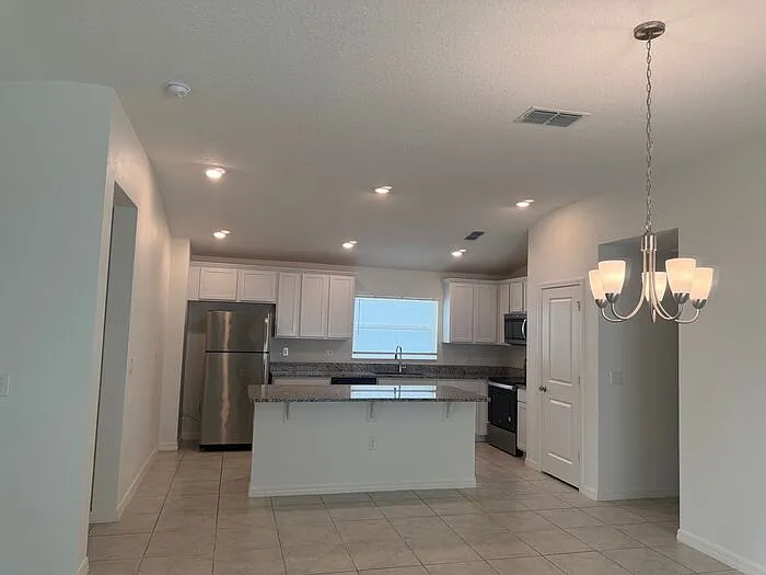 711 Scrub Oak Hammock Rd — Photo 8