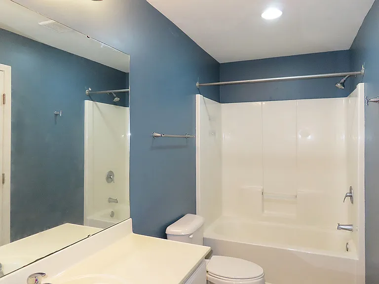 245 Plaza Dr #E — Photo 12